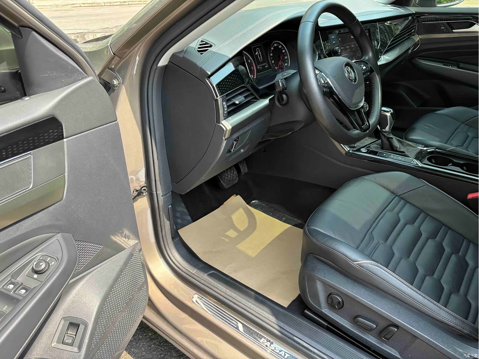 Volkswagen Passat, 2019 11