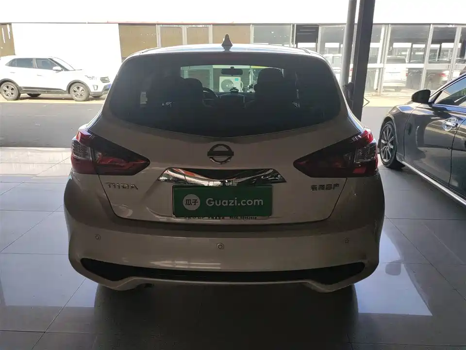 Nissan TIIDA