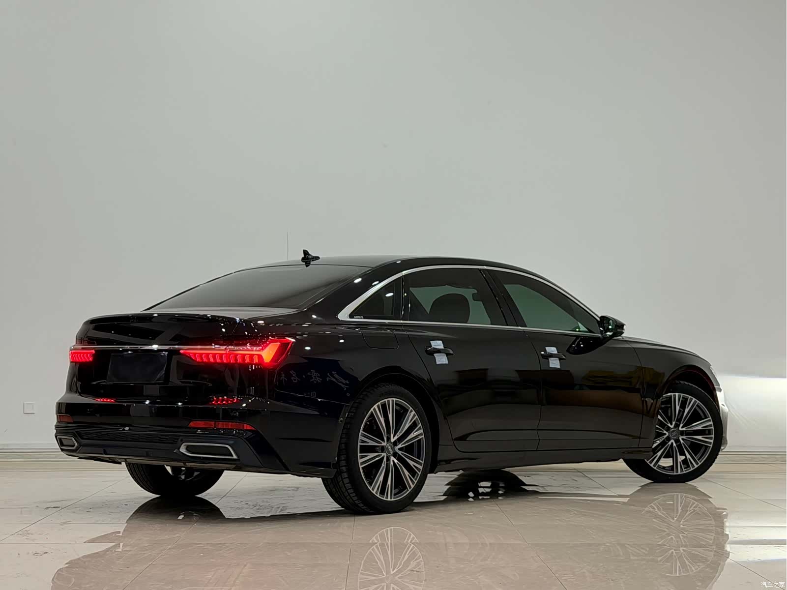 Audi A6L, 2020 6
