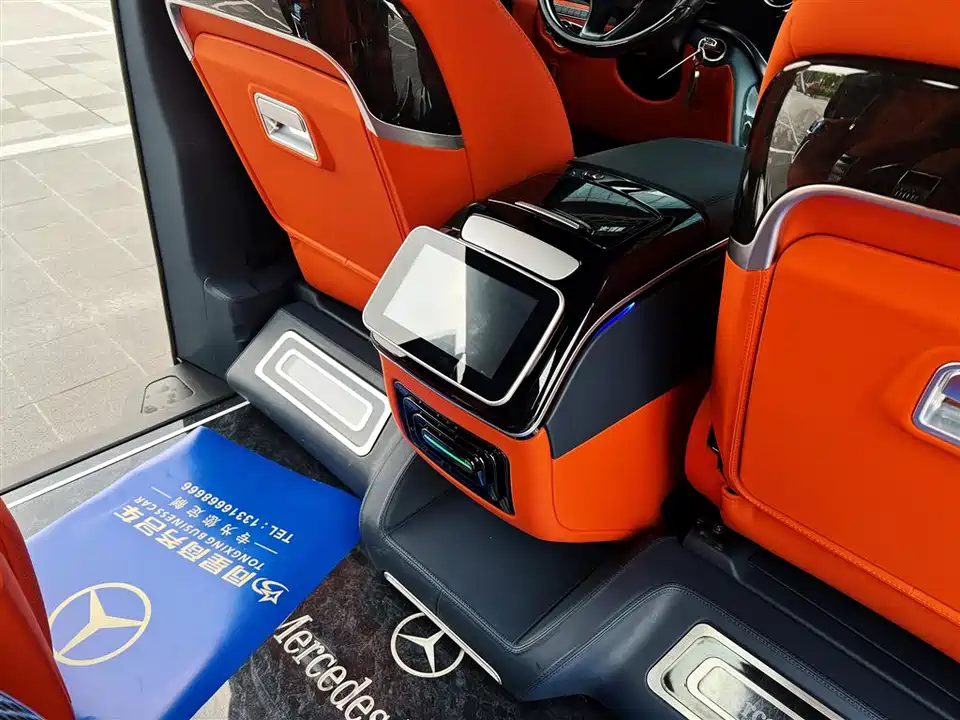 Mercedes-Benz V-class