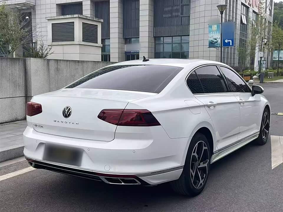 Volkswagen Magotan