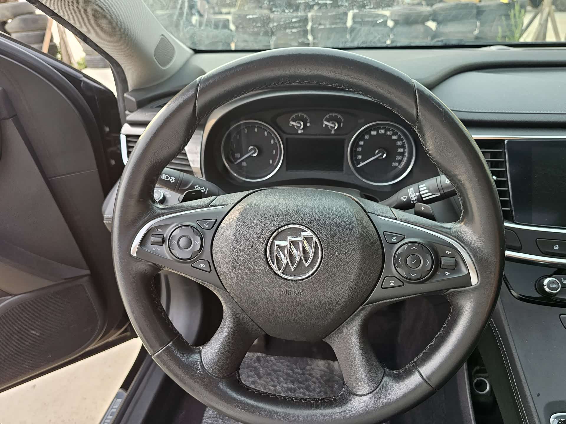 Buick LaCrosse, 2017 14