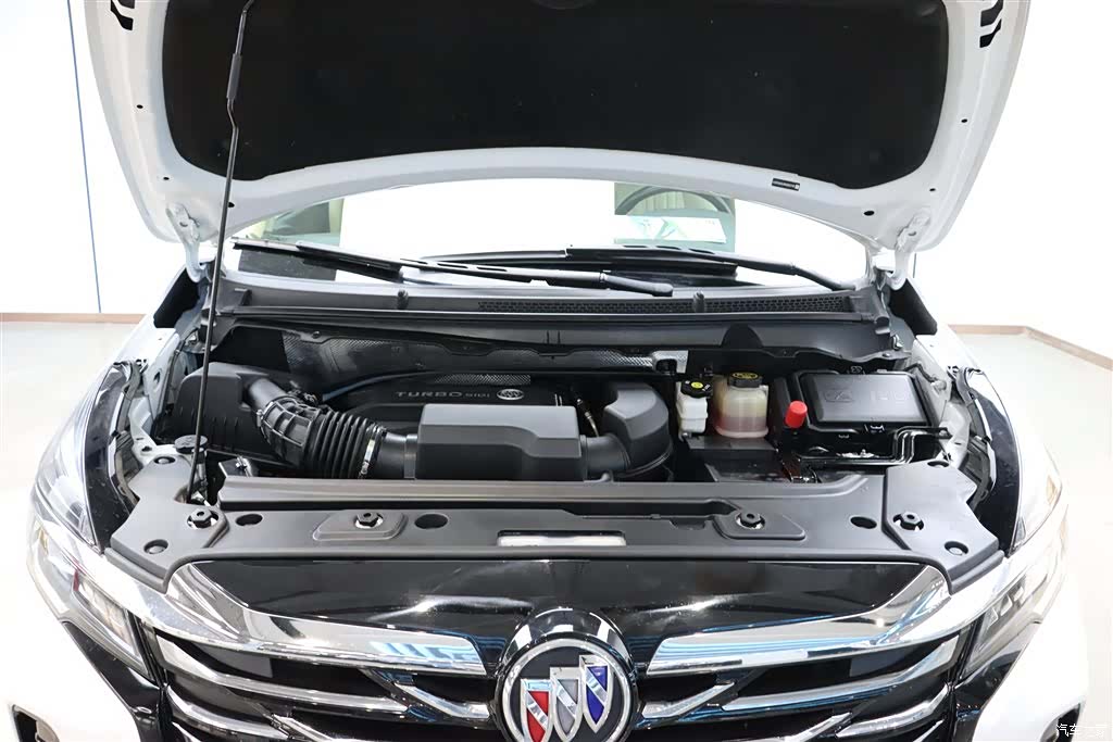 Buick GL8, 2023 8