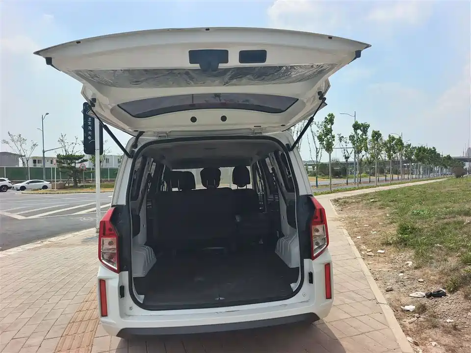 Wuling Wuling Hongguang PLUS