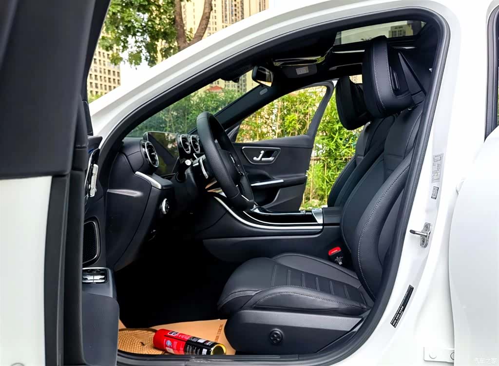 Mercedes-Benz C-Class, 2024 9