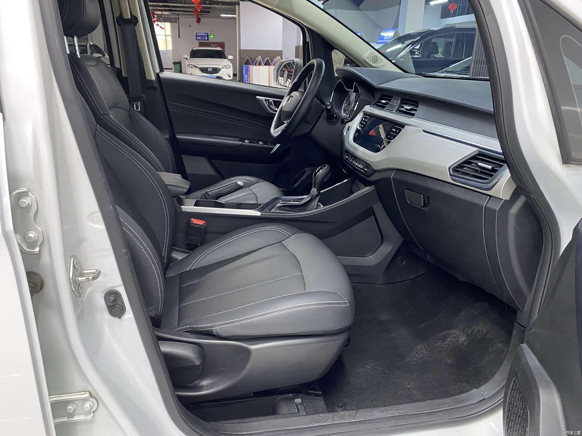 Geely X3, 2021 11