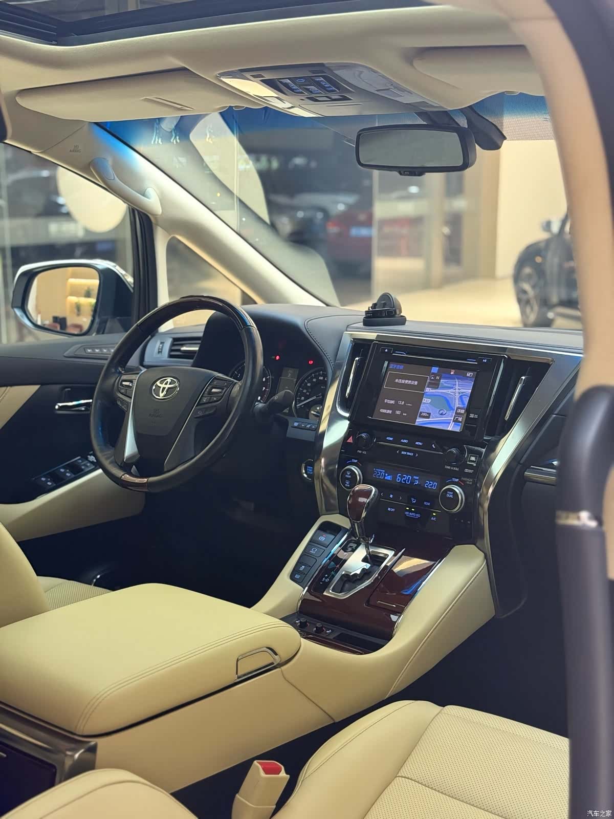 Toyota Alphard, 2016 27
