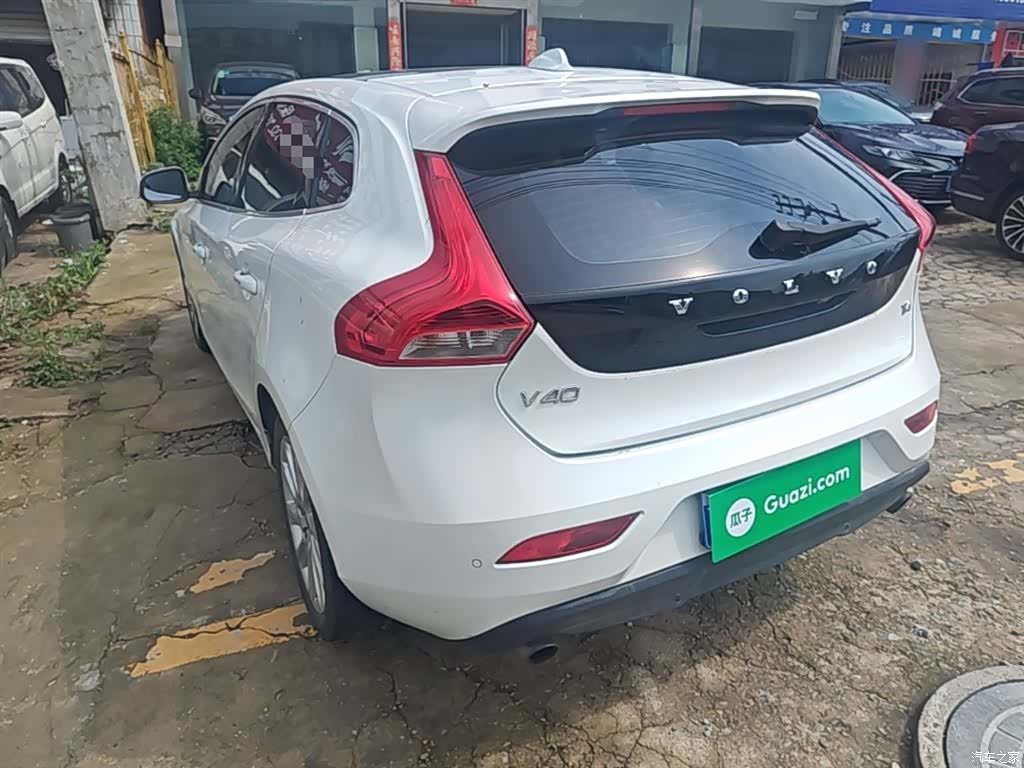 Volvo V40, 2015 все фото