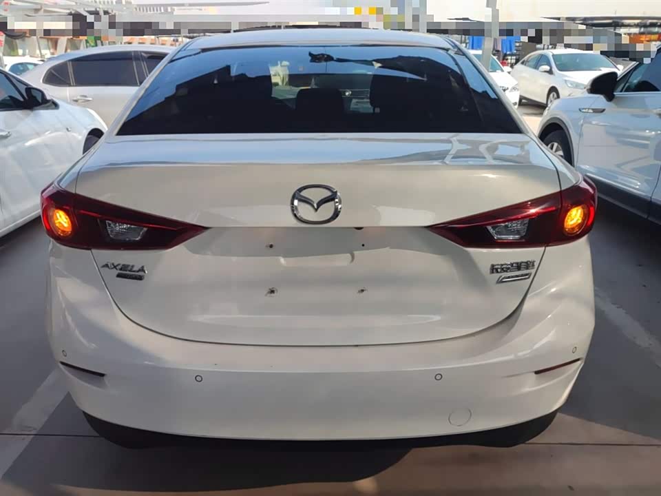 Mazda 3 Angkesaila