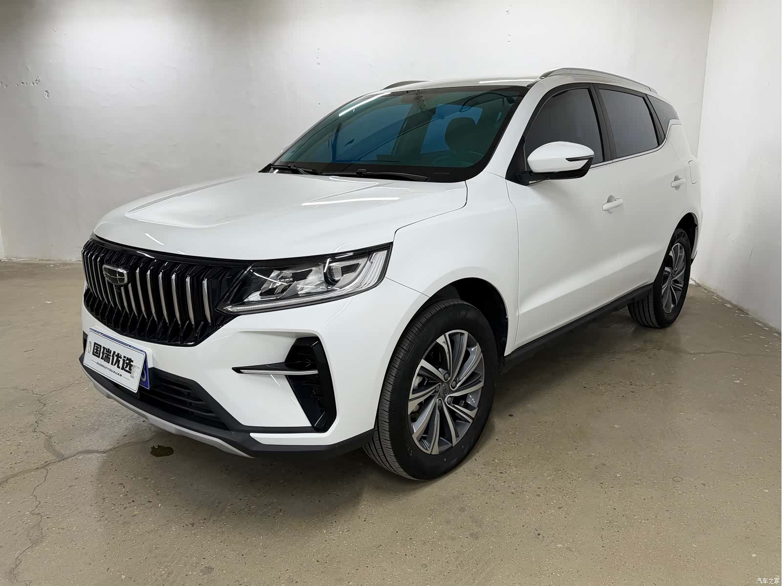 Geely X6, 2023 1