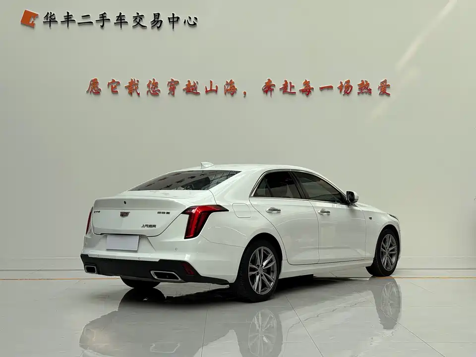 Cadillac CT4