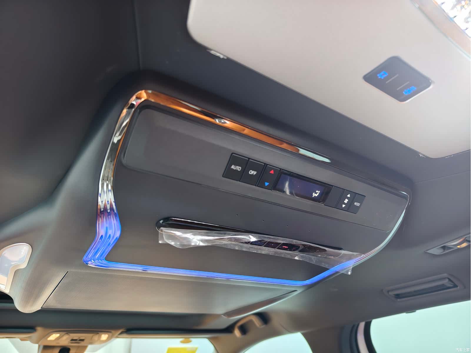 Toyota Granvia, 2026 26