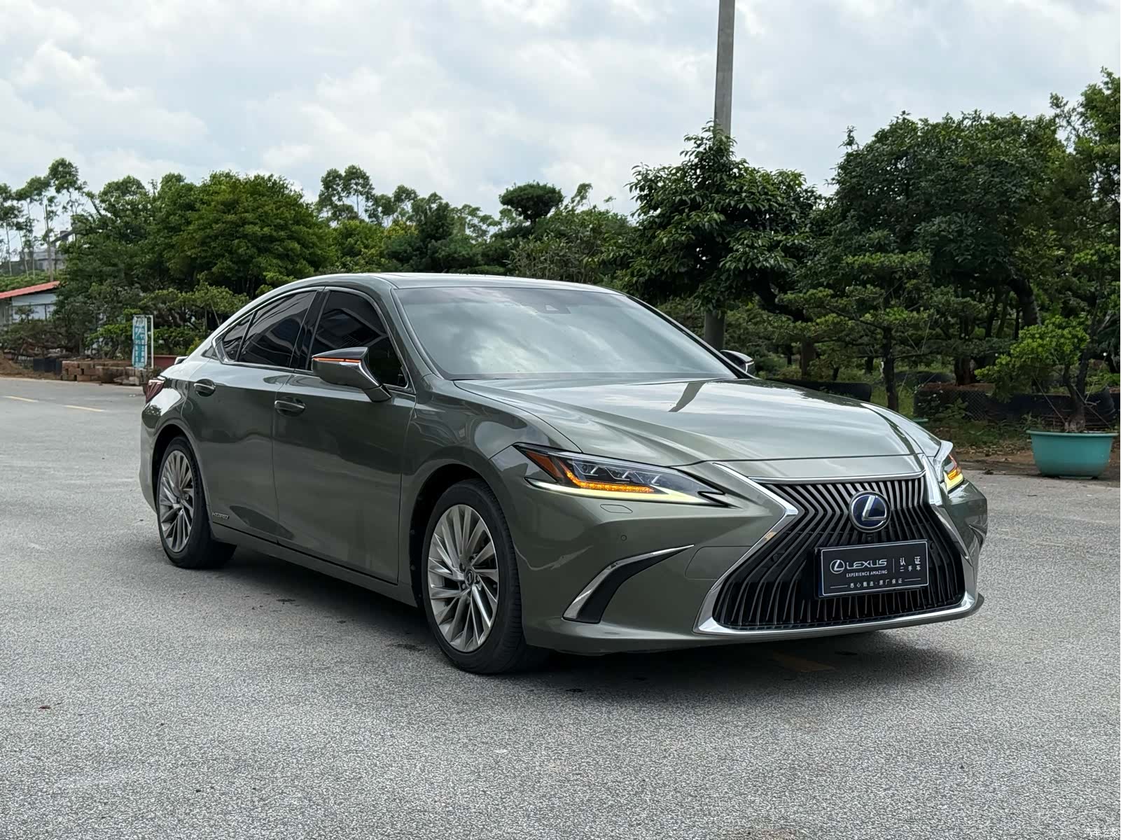 Lexus ES, 2019 3