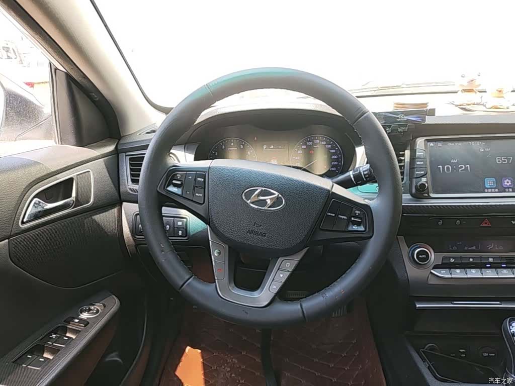 Hyundai DLX, 2017 11