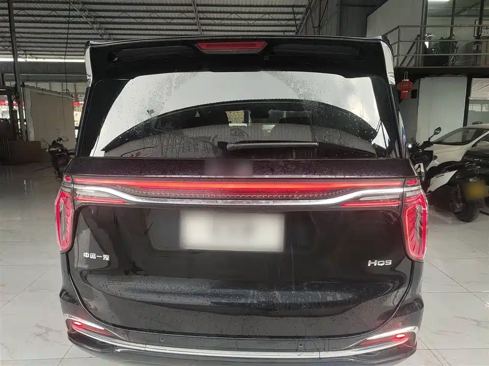 Hongqi HQ9
