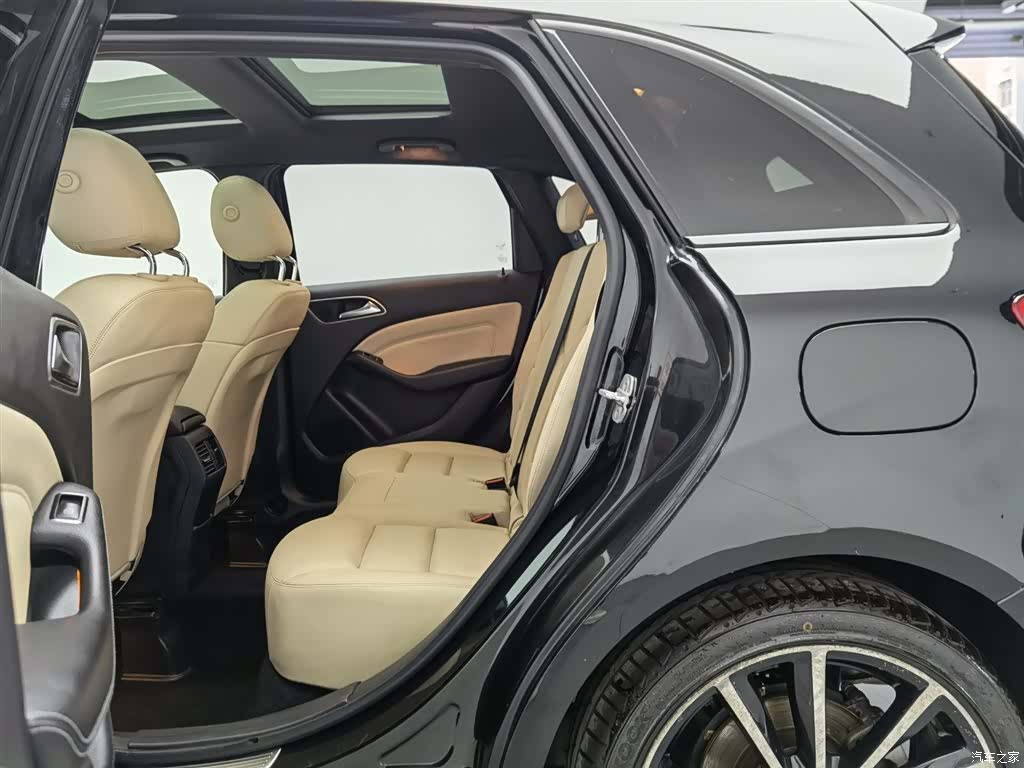 Mercedes-Benz B-Class, 2013 15