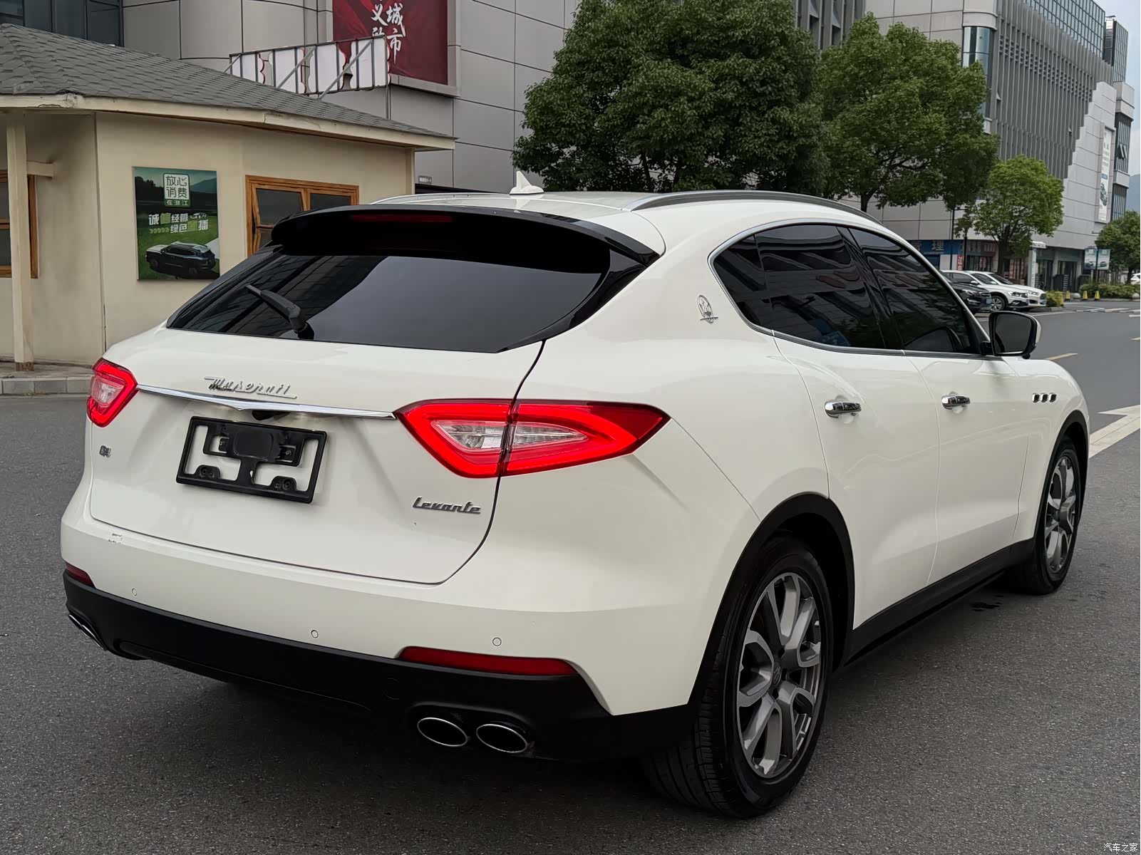 Maserati Levante, 2019 19
