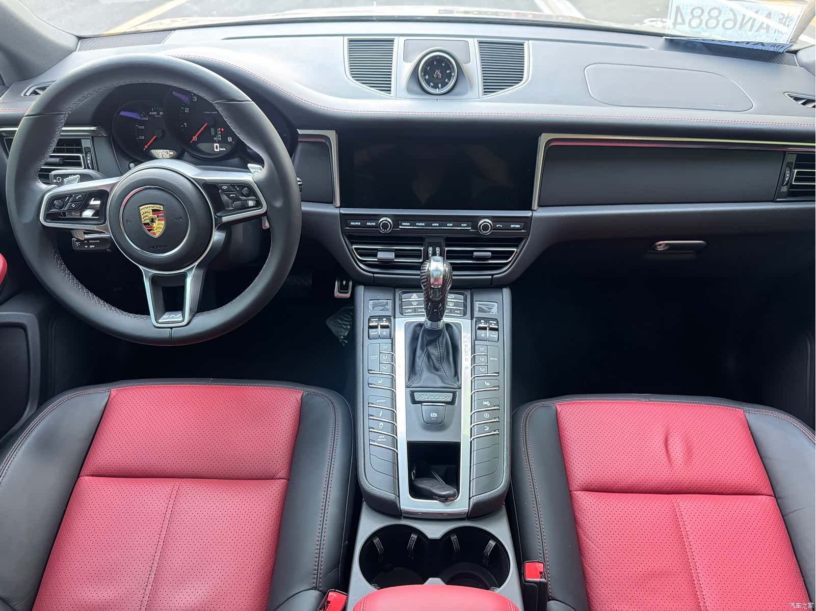 Porsche Macan, 2021 11