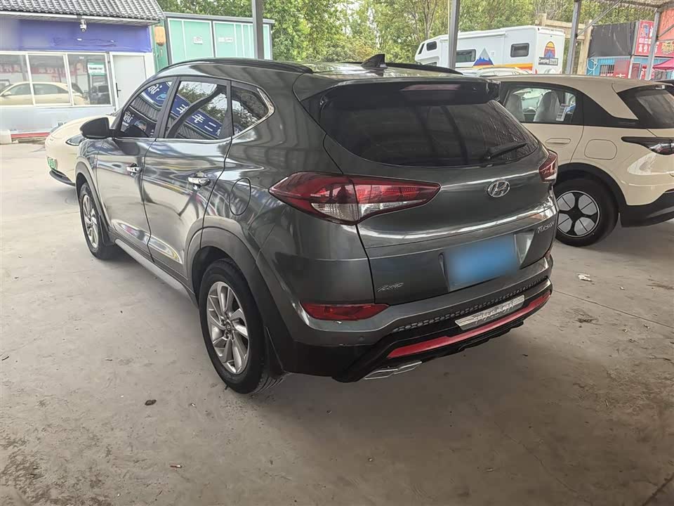 Hyundai Tucson Hyundai Tucson