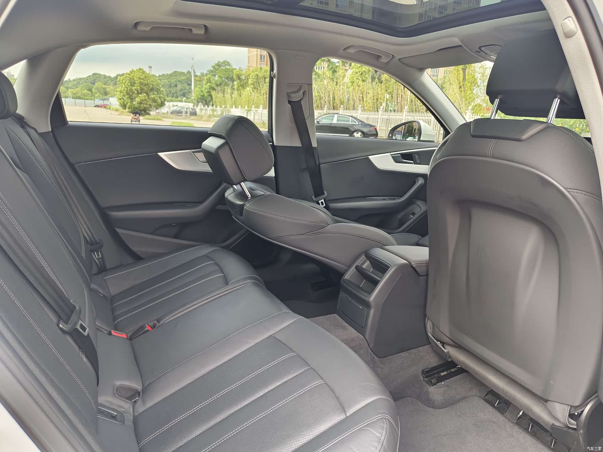 Audi A4L, 2020 15