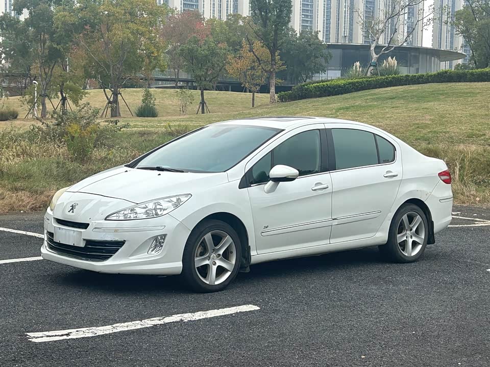 Peugeot 408