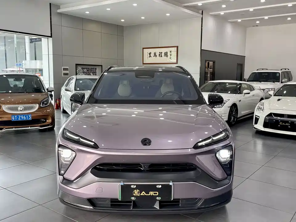 NIO ES6
