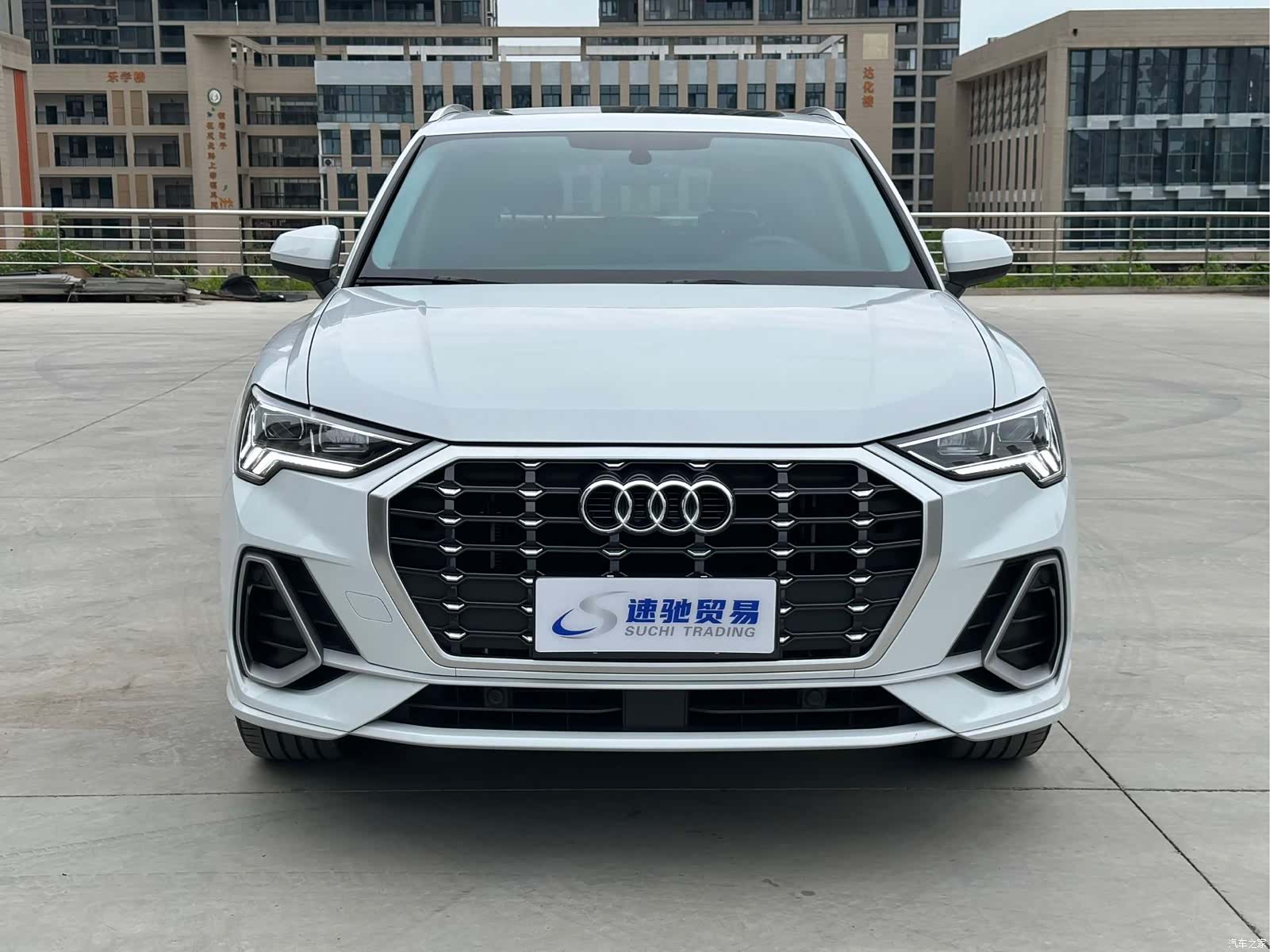 Audi Q3, 2022 2