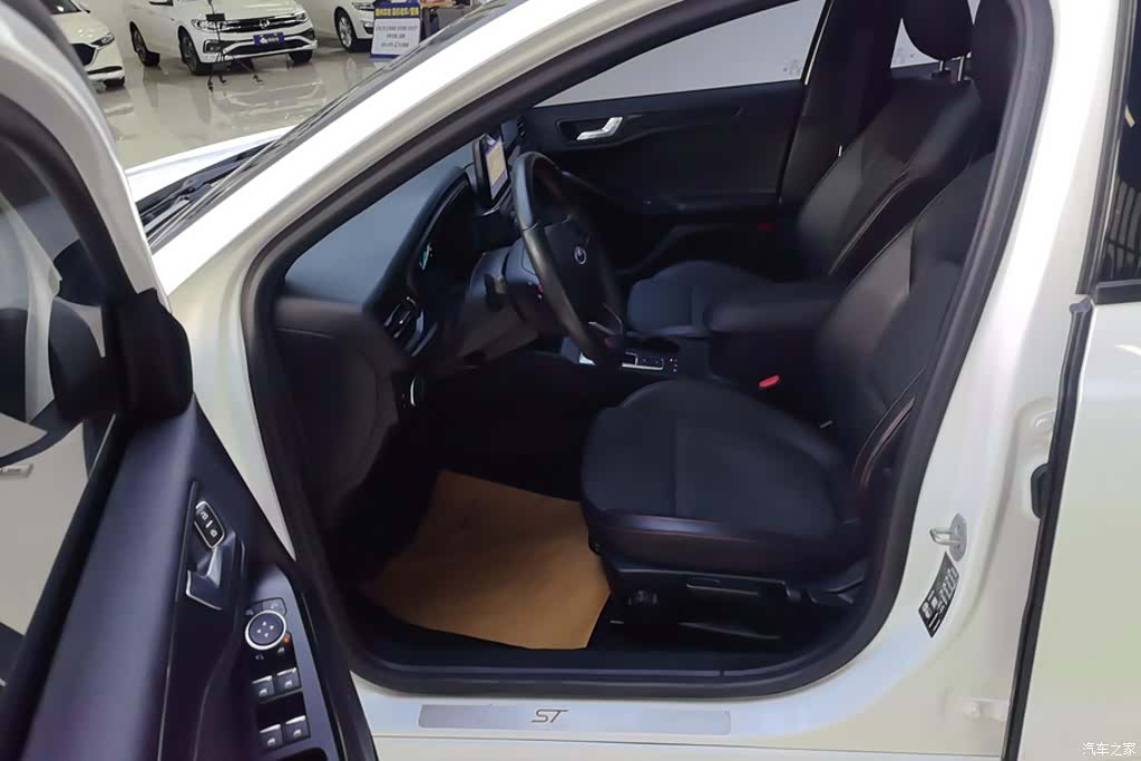 Ford Focus, 2020 9