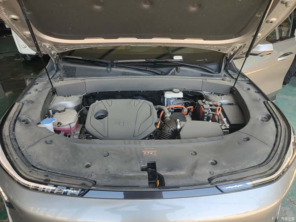 Geely Galaxy L7, 2025 20