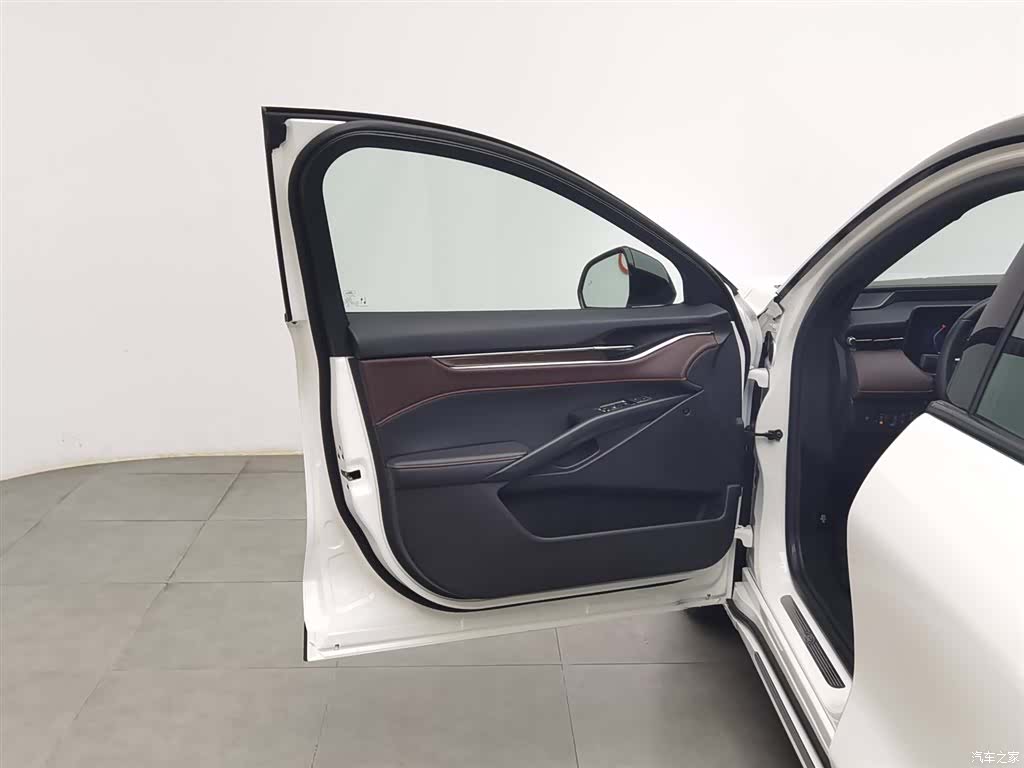 Ford Mondeo, 2023 8