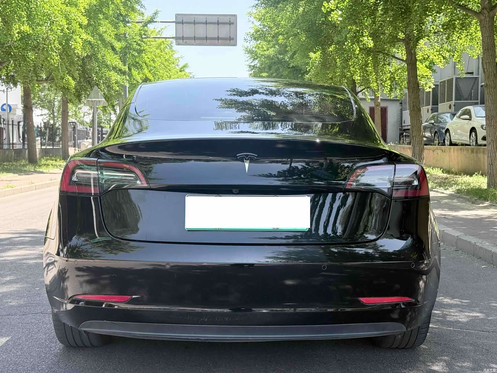 Tesla Model 3, 2021 все фото