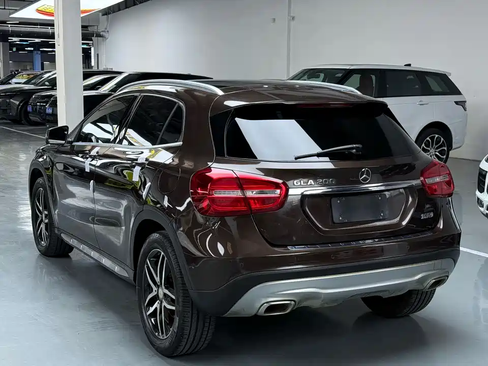 Mercedes-Benz GLA