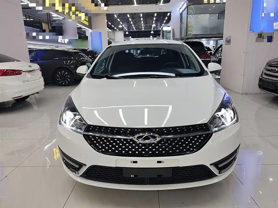 Chery Arrizo 5