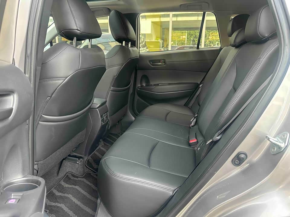 Toyota Corolla Sharp amplifier