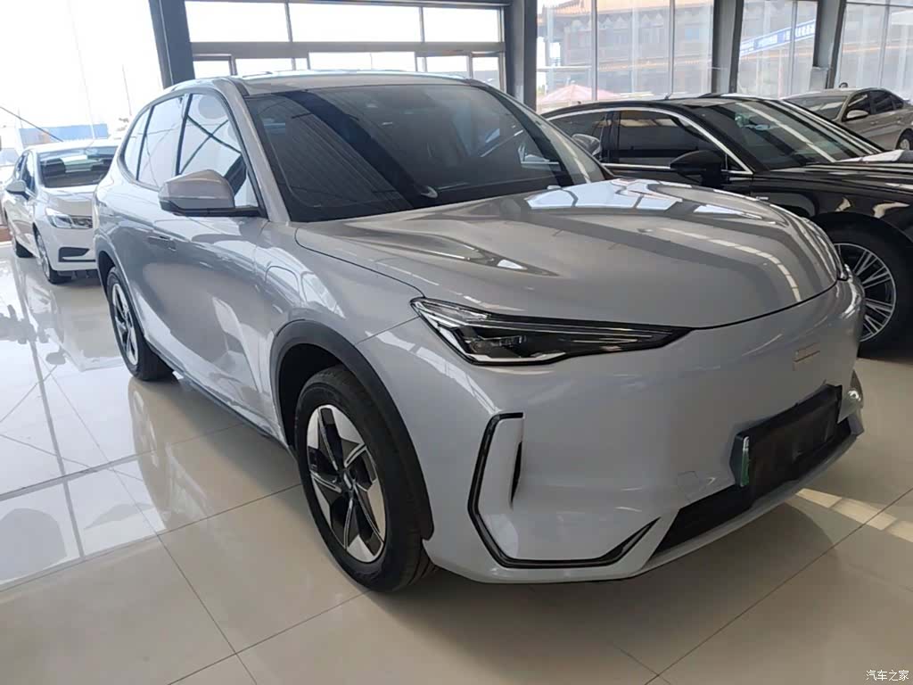 Geely Galaxy E5, 2025 4