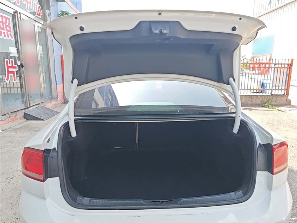 Volkswagen Lamando, 2017 19