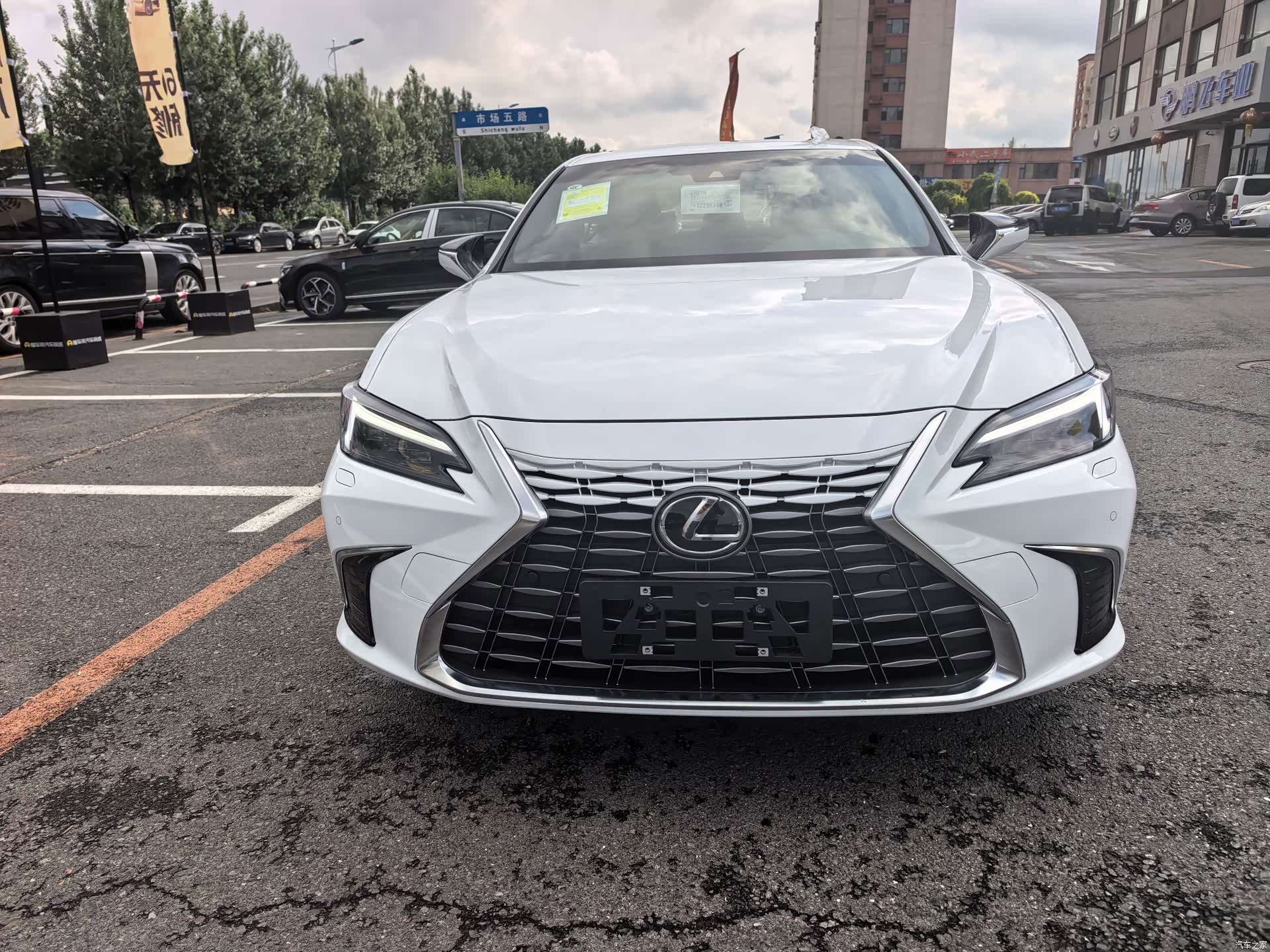 Lexus ES, 2026 2