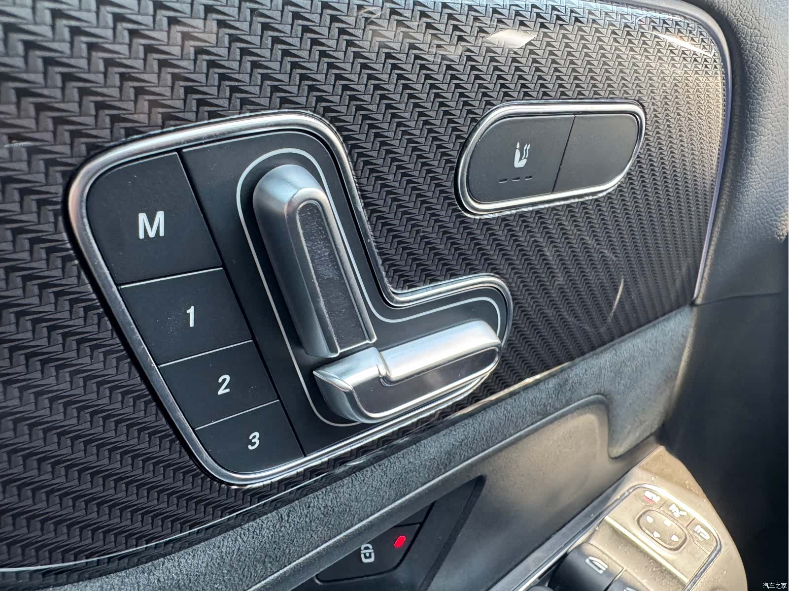Mercedes-Benz GLB, 2025 7