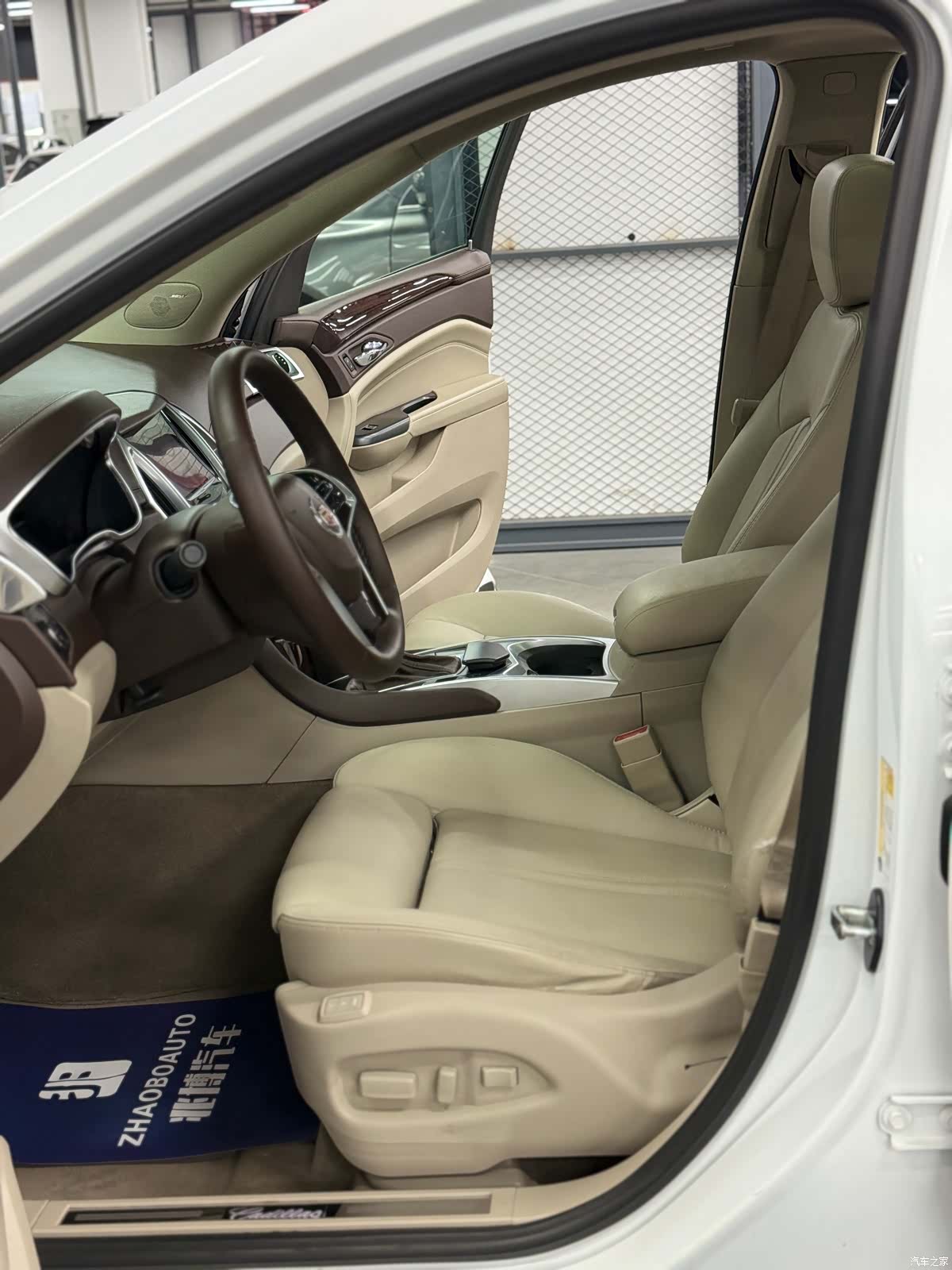 Cadillac SRX, 2015 9