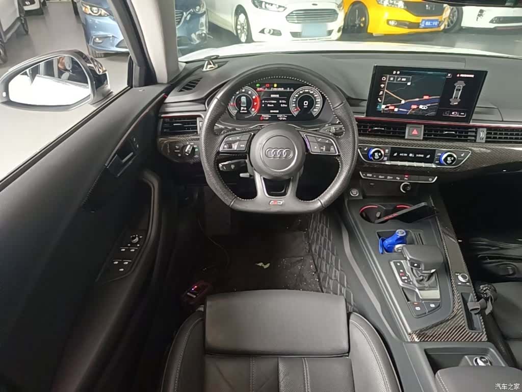 Audi A4L, 2021 7