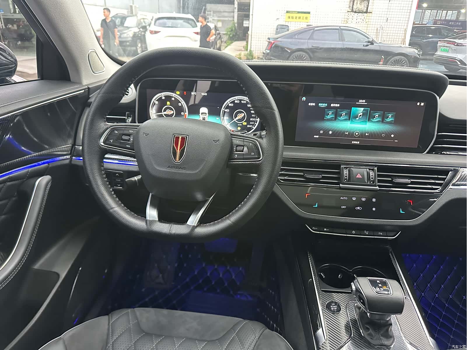 Hongqi HS5, 2020 10