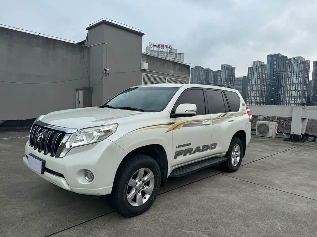 Toyota Land Cruiser Prado 2016 2.7L AT Standard