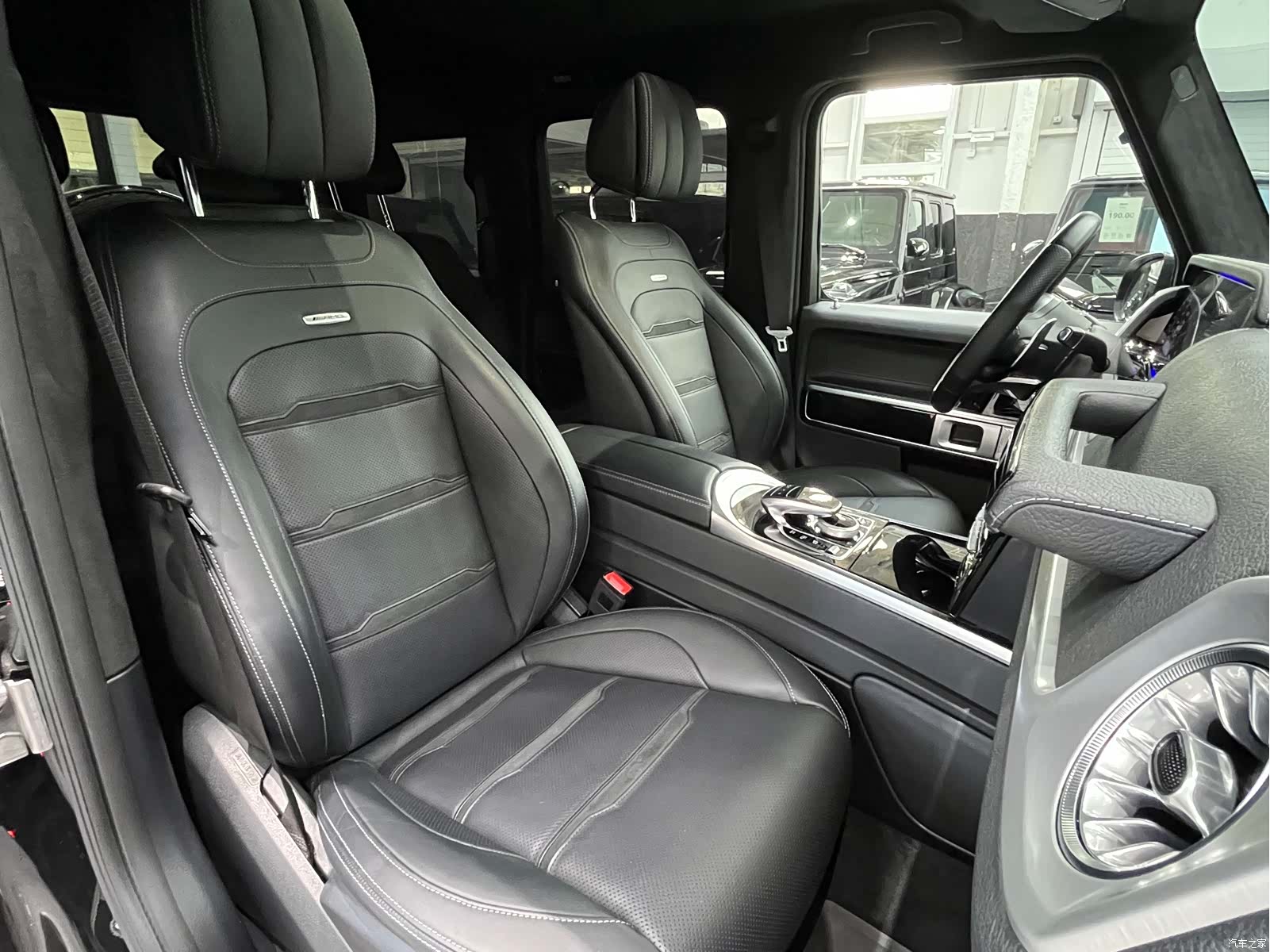 Mercedes-Benz G-Class, 2022 25