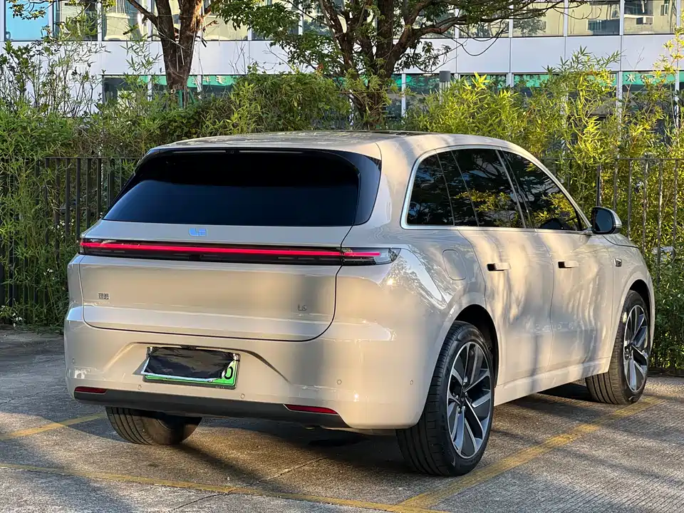 Li Auto Ideal L6