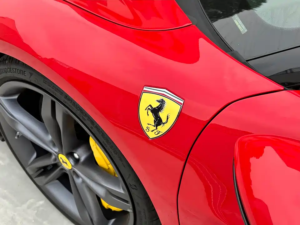 Ferrari 296