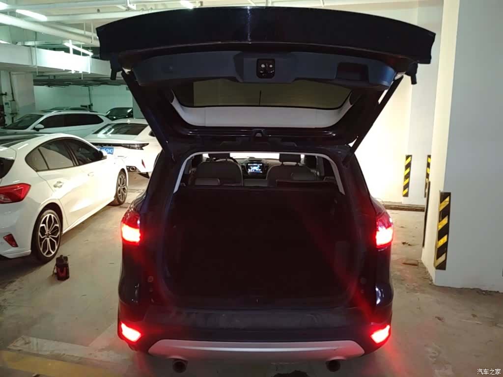 Ford Kuga, 2015 19