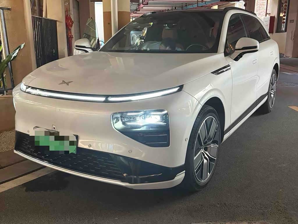 Xpeng G9