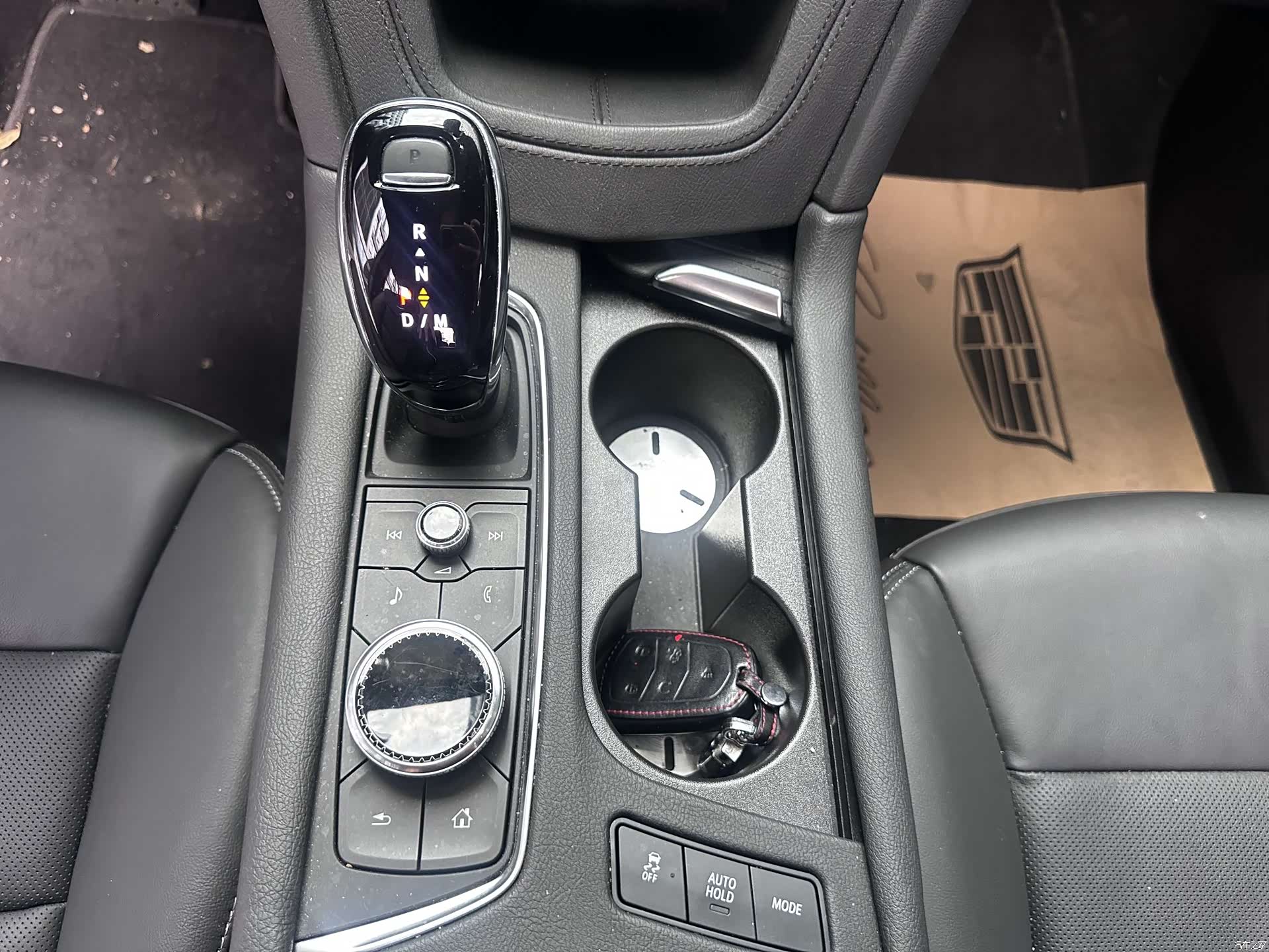 Cadillac XT6, 2023 13