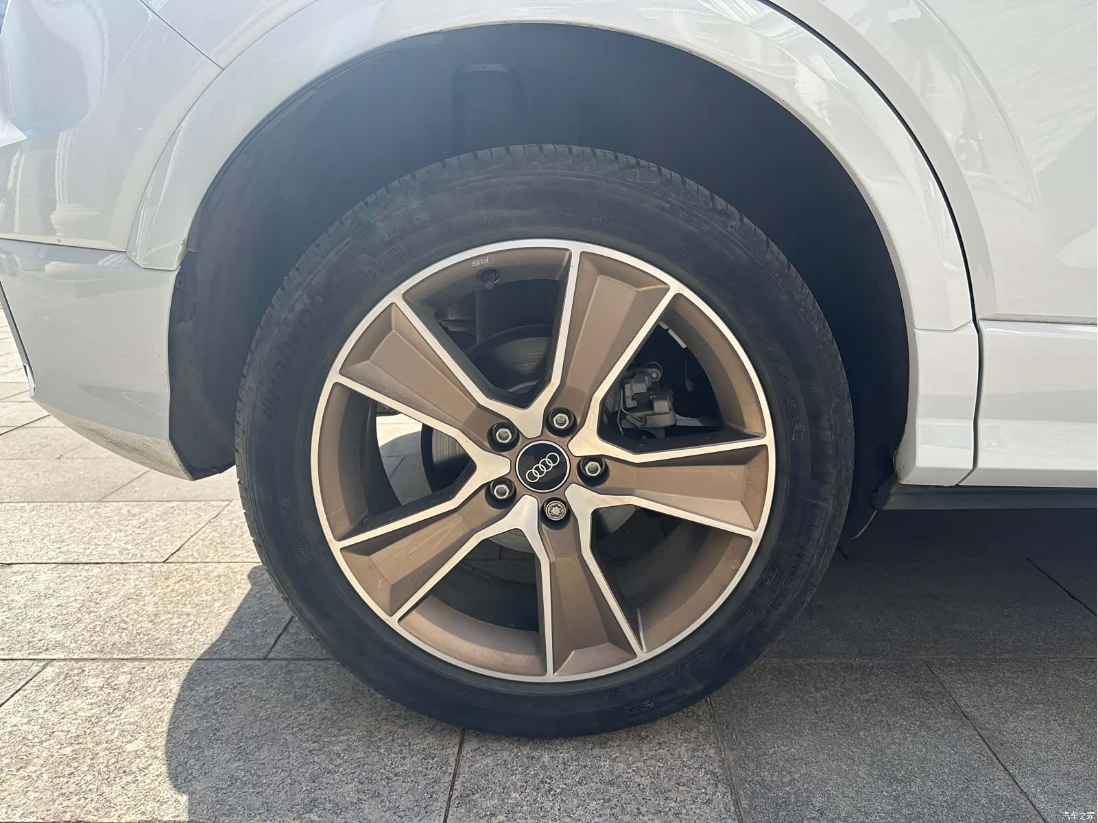 Audi Q2L, 2024 15