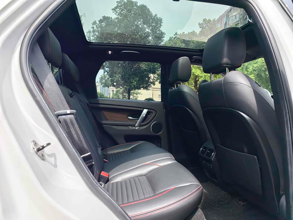 Land Rover Discover sports
